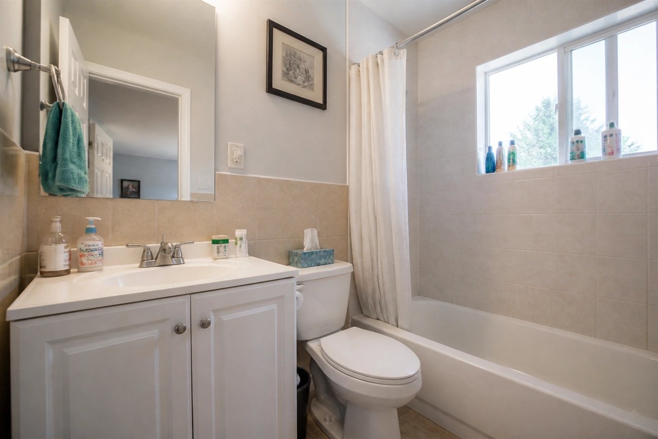 Plain builder-grade bathroom before AI redesign