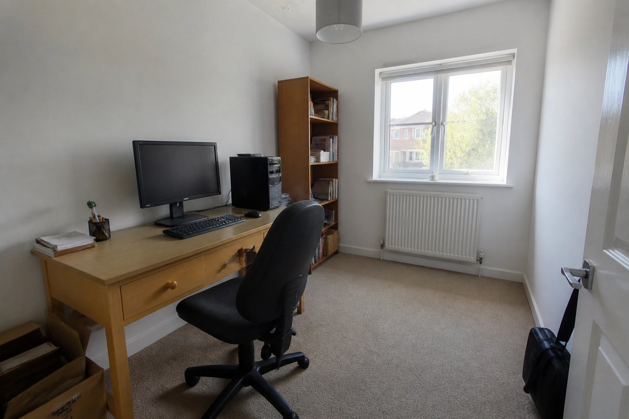 Plain spare room before AI gaming room redesign